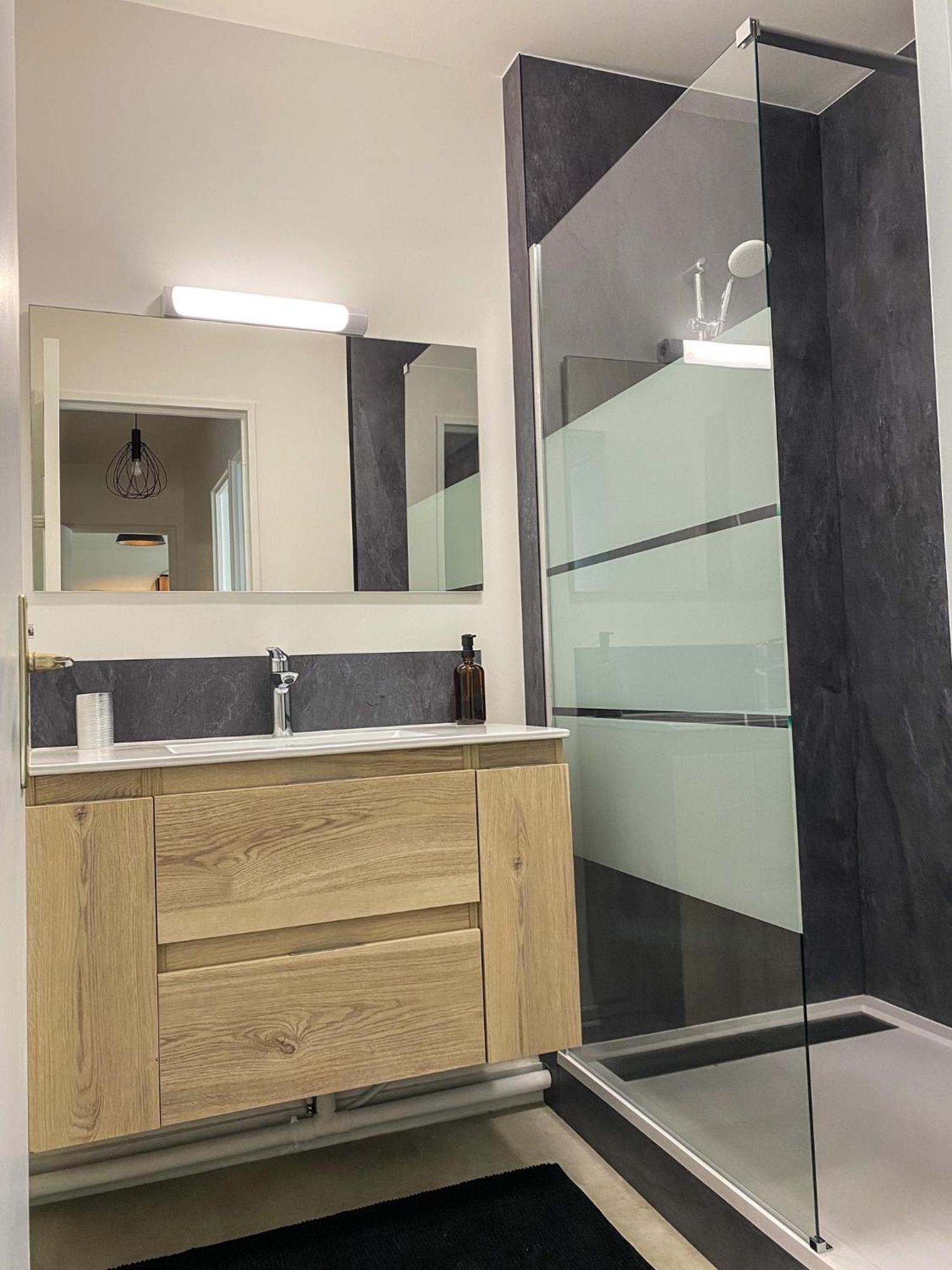 T3 Moderne Avec Balcon Terrasse Et Parking Gratuit Apartment Niort Exterior photo